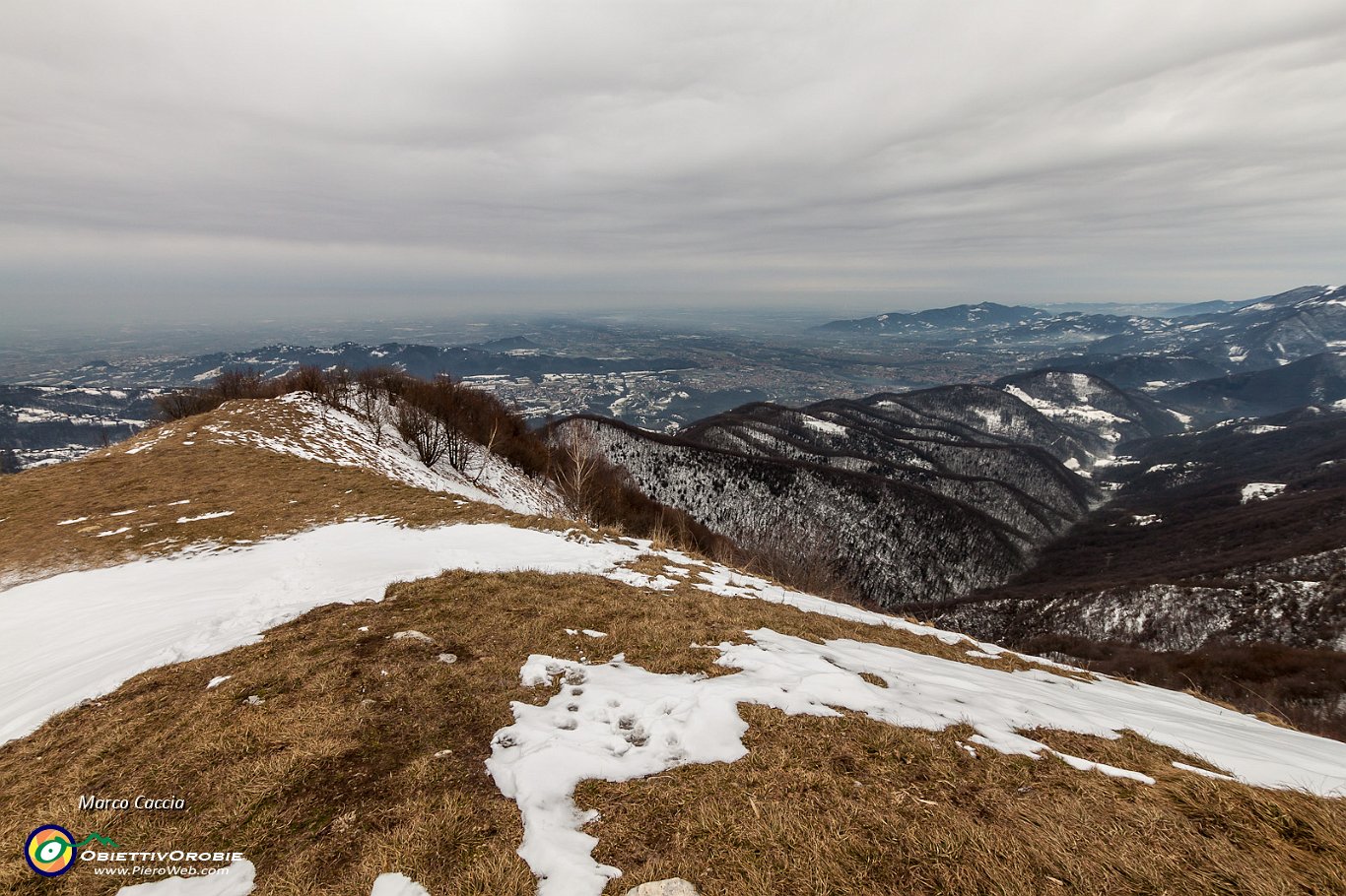 In attesa della neve al Canto Alto-5.JPG